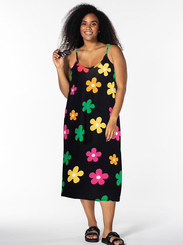 KITTIE - Plus Size Jurk fra Studio
