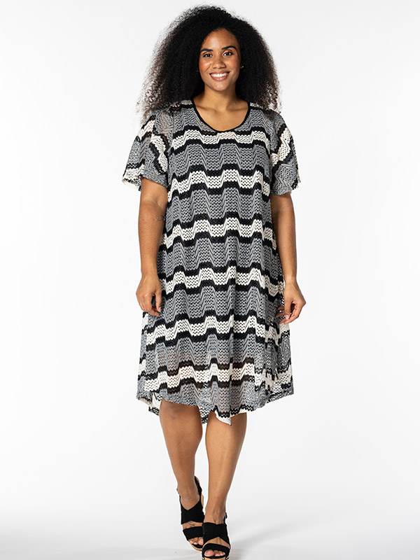 PERNILLE - Plus Size Jurk fra Studio