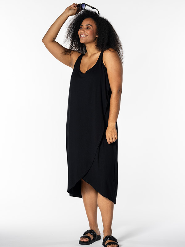 KONNý - Plus Size Jurk fra Studio