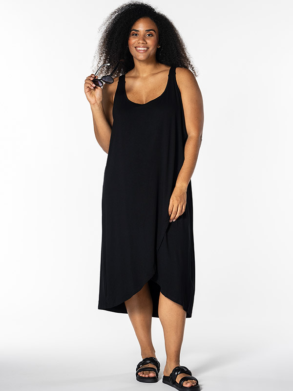 KONNý - Plus Size Jurk fra Studio
