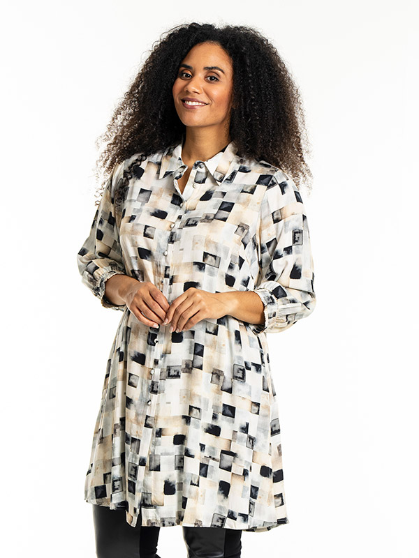 EMILIE - Plus Size Tunic fra Studio