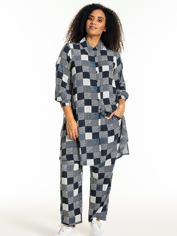 EMILIE - Plus Size Tunic fra Studio