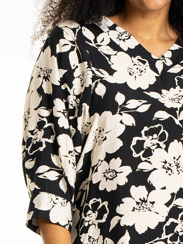 JULINE - Plus Size Tunic fra Studio