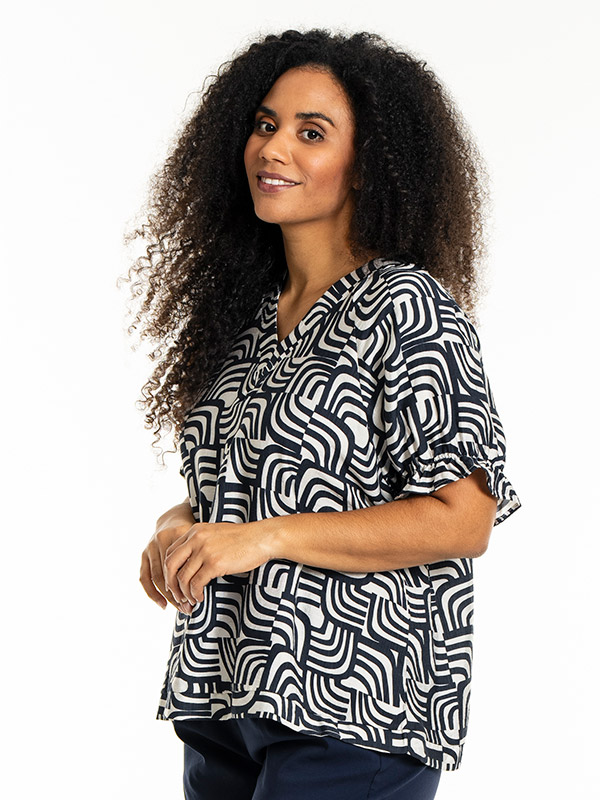 DASIE - Plus Size Blouse fra Studio