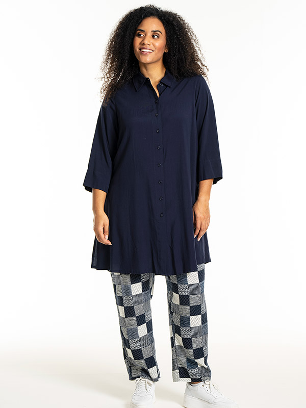 EMILIE - Plus Size Overhemd fra Studio
