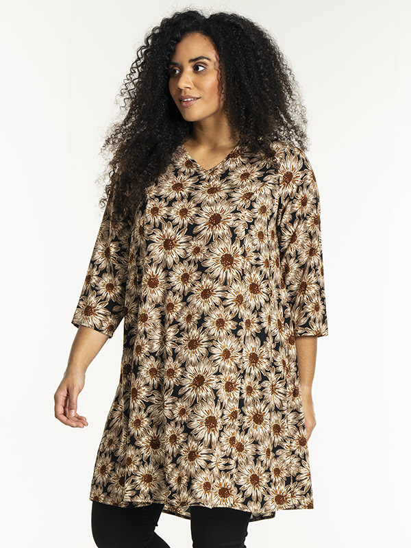 BIRGITTE - Plus Size Jurk fra Studio