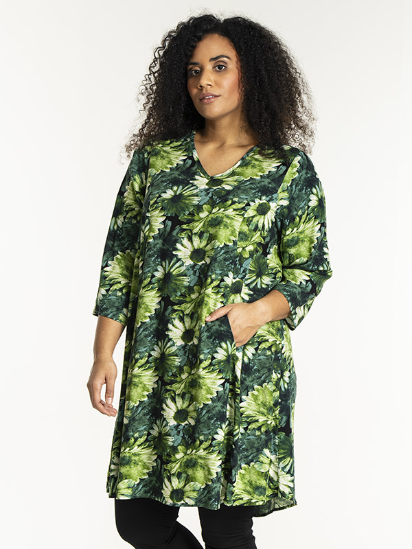 BIRGITTE - Plus Size Jurk fra Studio
