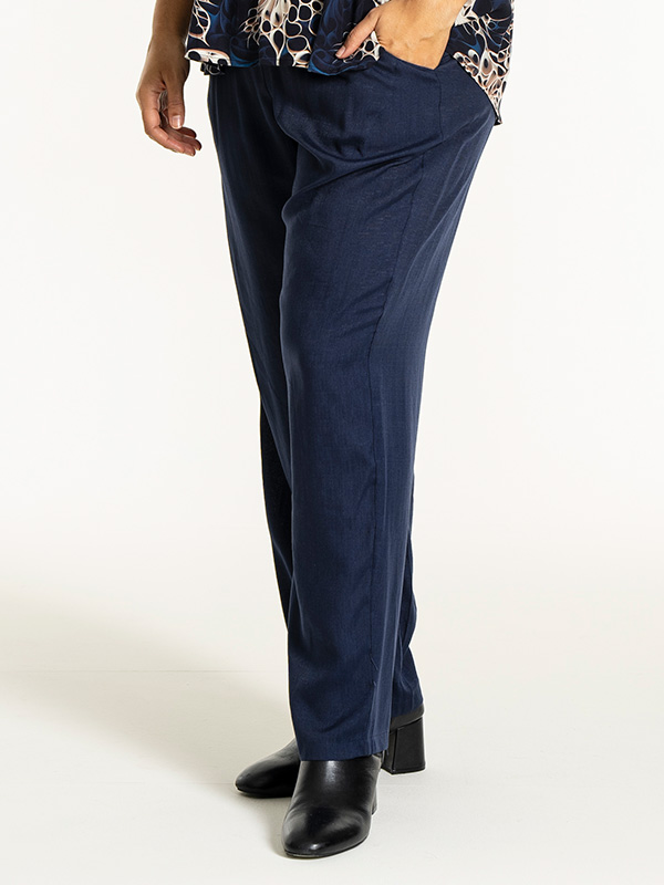 HOLGA - Plus Size Broek fra Studio