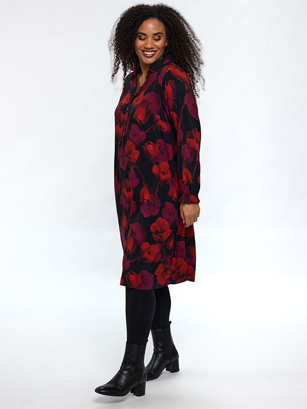 SGUNDA - Plus Size Jurk fra Studio