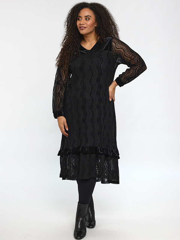 SMETTE - Plus Size Jurk fra Studio