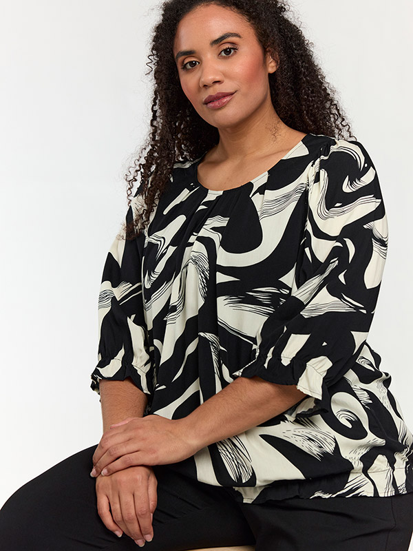 SFARZANA - Plus Size Blouse fra Studio