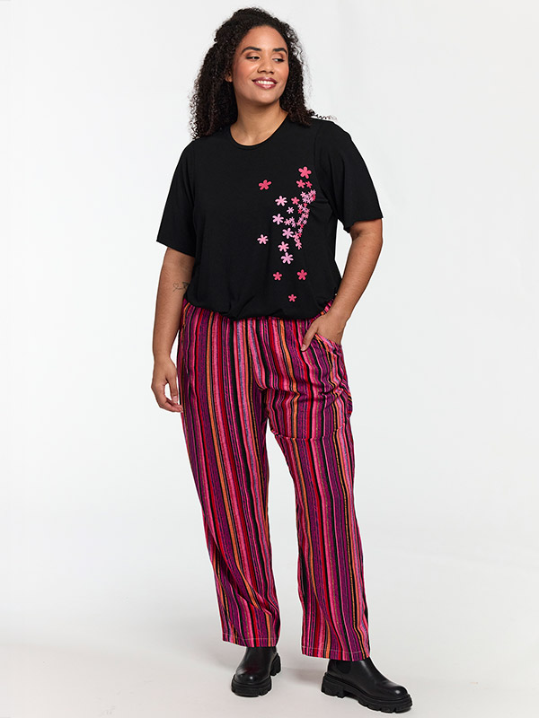 SHOLGA - Plus Size Broek fra Studio