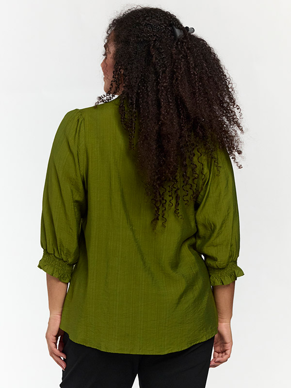 SFEODORA - Plus Size Blouse fra Studio