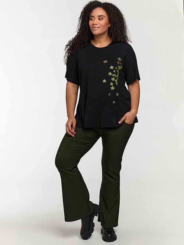 SBELLA - Plus Size T-shirt fra Studio