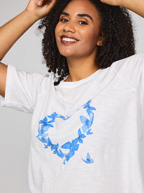 SBELLA - Plus Size T-shirt fra Studio