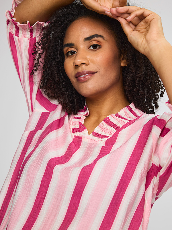 SFEODORA - Plus Size Blouse fra Studio