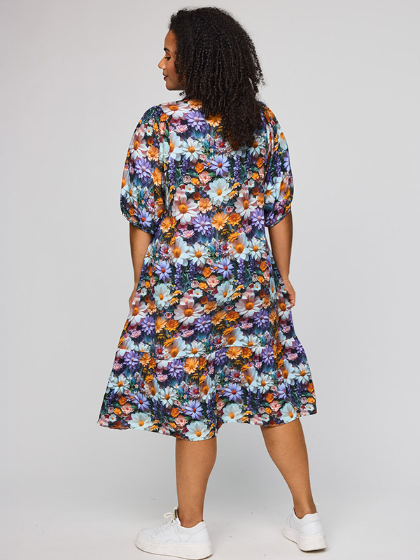 SAGNETHE - Plus Size Jurk fra Studio