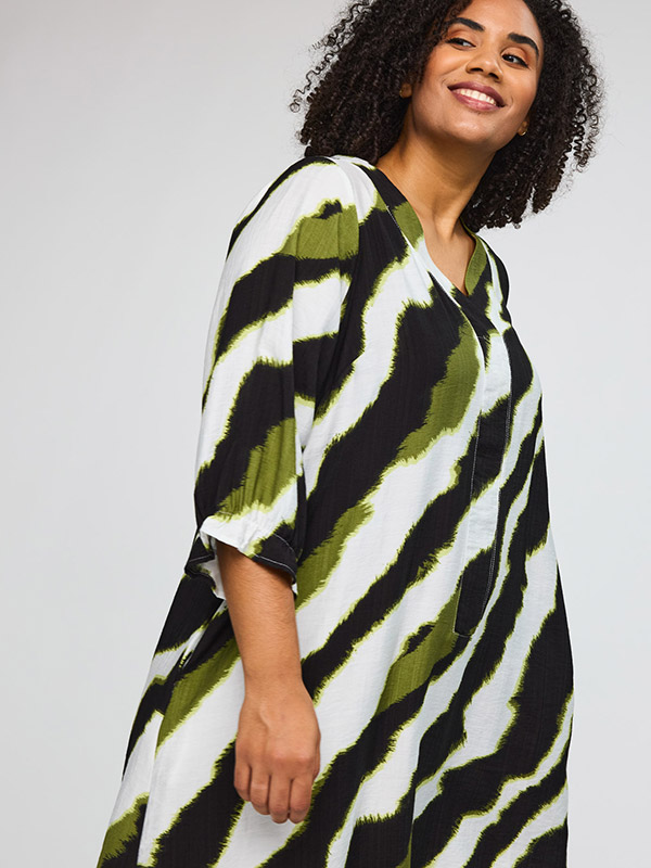 SELMA - Plus Size Jurk fra Studio