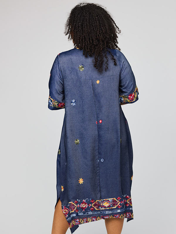 SNOELLA - Plus Size Jurk fra Studio