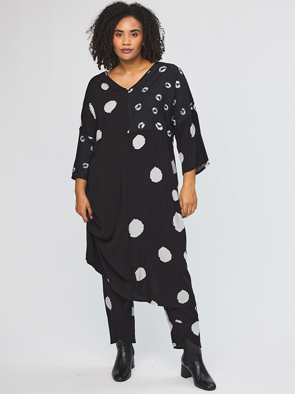 SSILJA - Plus Size Jurk fra Studio