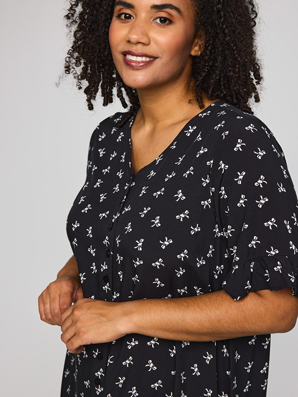 SJETTE - Plus Size Jurk fra Studio