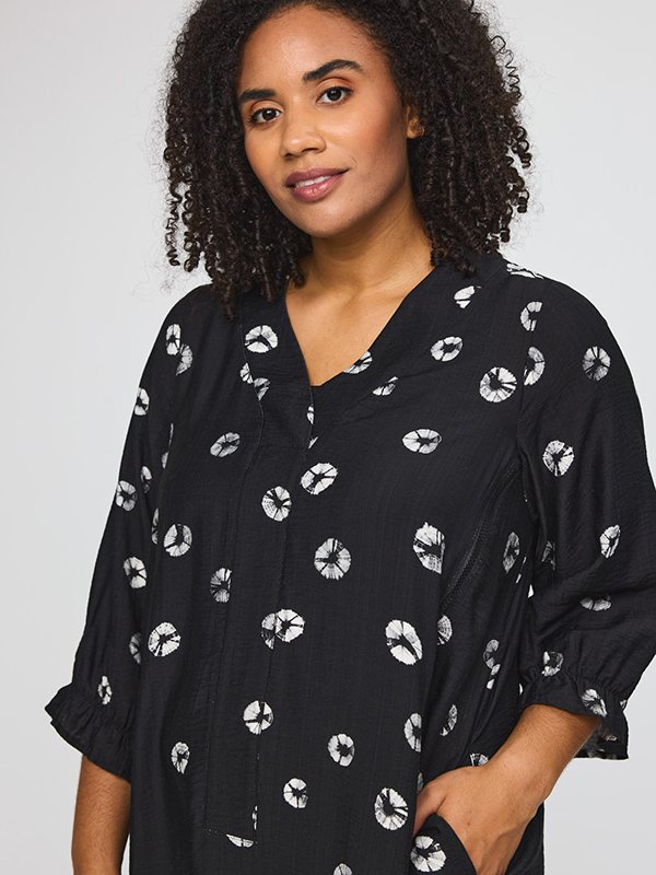 SSAPHINA - Plus Size Jurk fra Studio