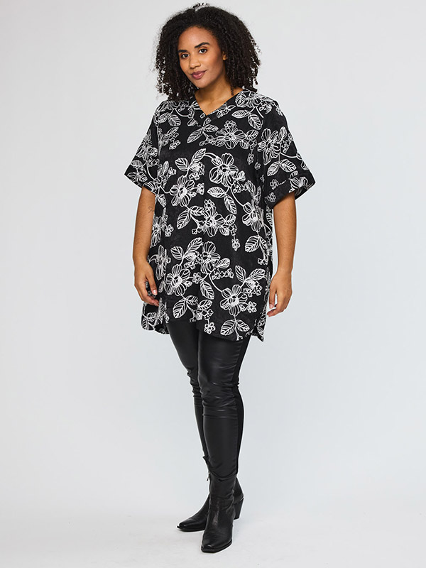 SKIRA - Plus Size Tunic fra Studio