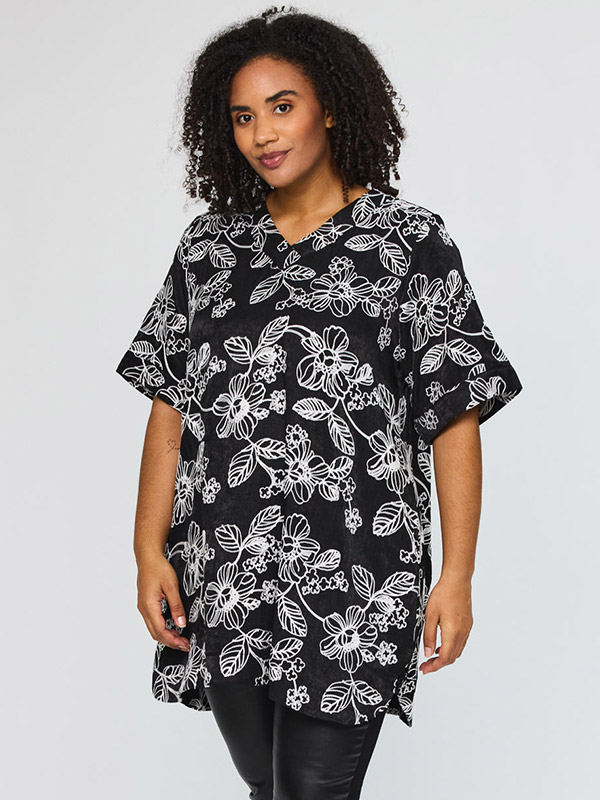 SKIRA - Plus Size Tunic fra Studio