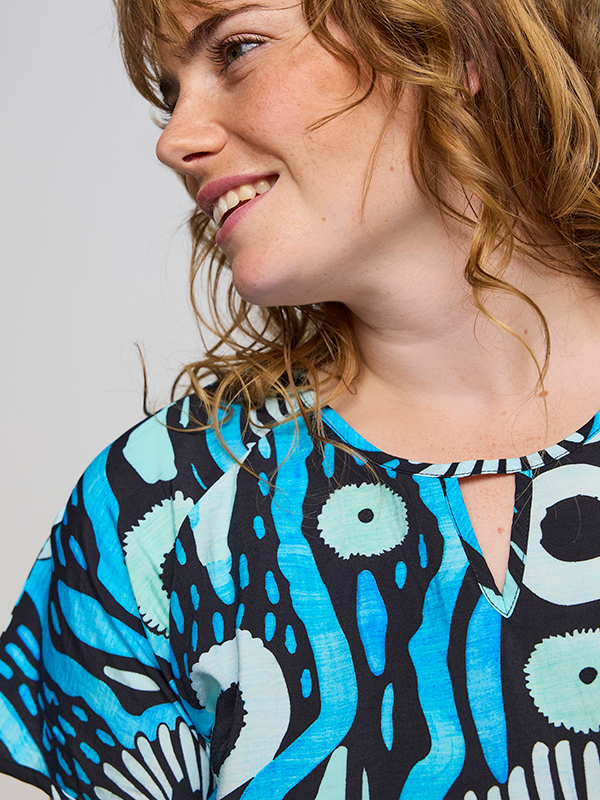 SCAMILLA - Plus Size Blouse fra Studio