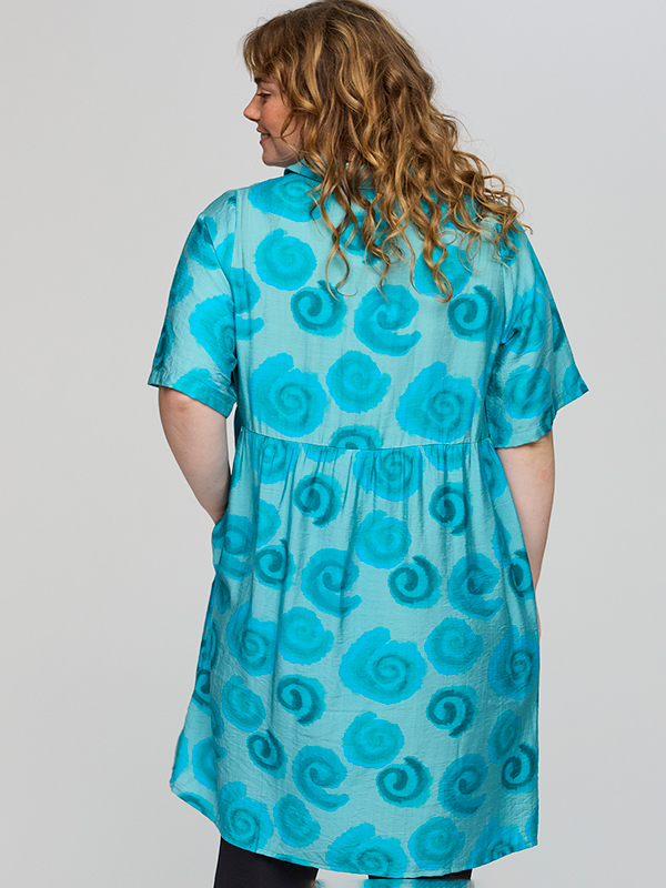 SLISE - Plus Size Jurk fra Studio