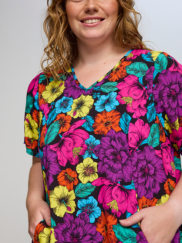 SBIRGITTE - Plus Size Jurk fra Studio