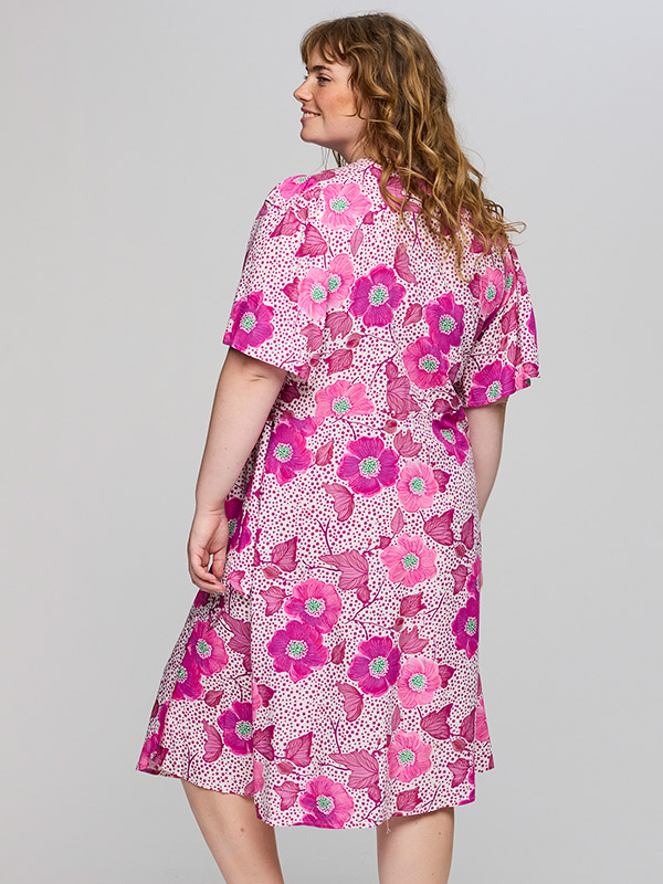 SALBA - Plus Size Jurk fra Studio