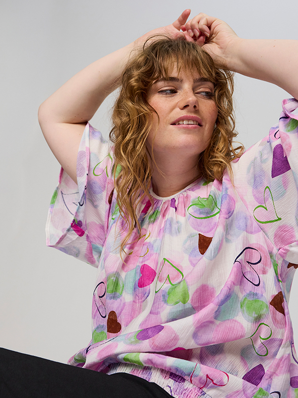 SAMELIE - Plus Size Blouse fra Studio