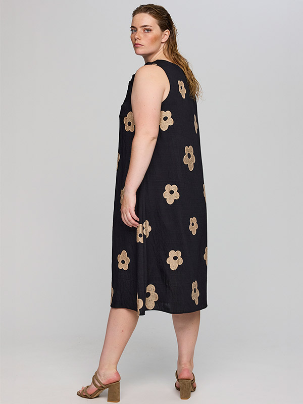SANASTASIA - Plus Size Jurk fra Studio