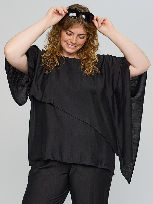 SATHENA - Plus Size Blouse fra Studio
