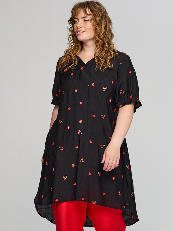 SELMA - Plus Size Jurk fra Studio