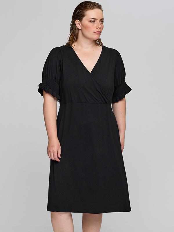 SBEATRICE - Plus Size Jurk fra Studio