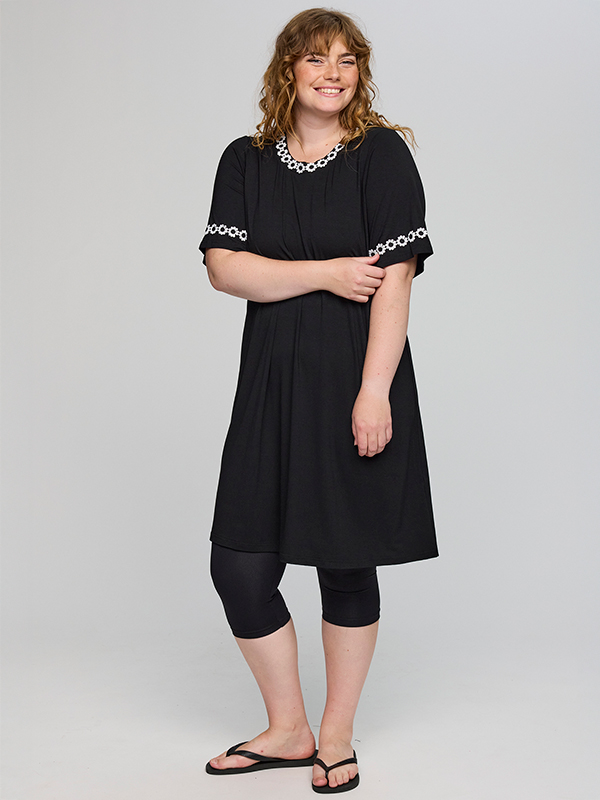 SBLAIR - Plus Size Jurk fra Studio