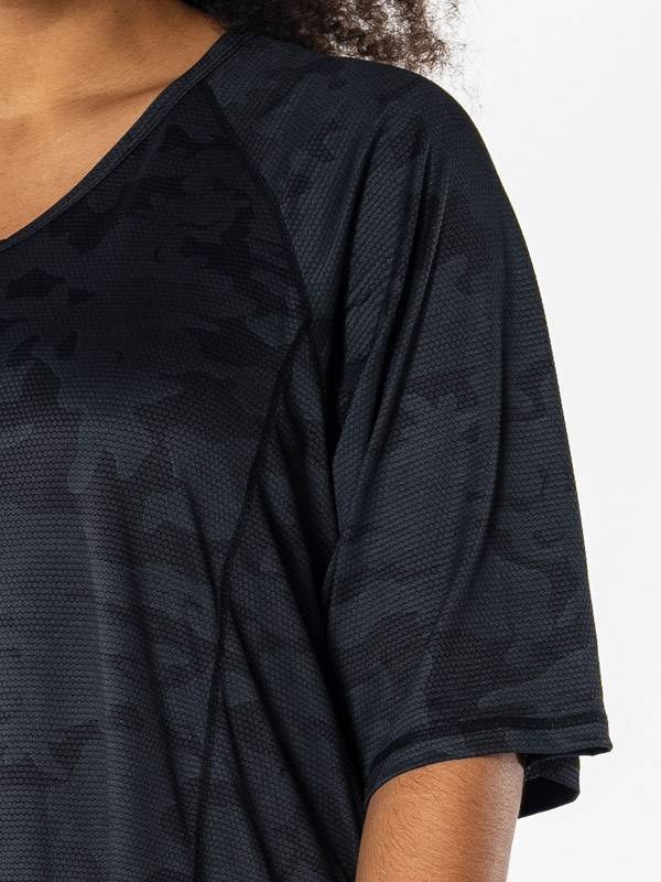 FITNESS - Plus Size Trainingsblouse fra Studio