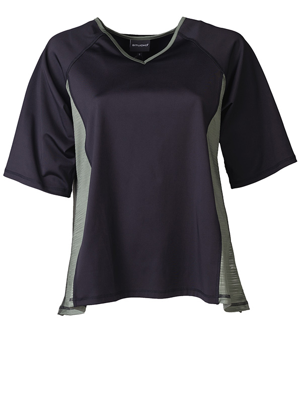 SFITNESS - Plus Size Trainingsblouse fra Studio