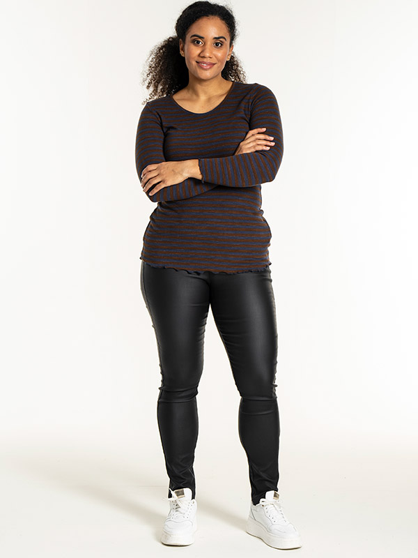 RIB - Plus Size Blouse fra Sandgaard