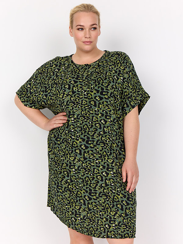 WA-MELINA - Plus Size Jurk fra Wasabi Concept