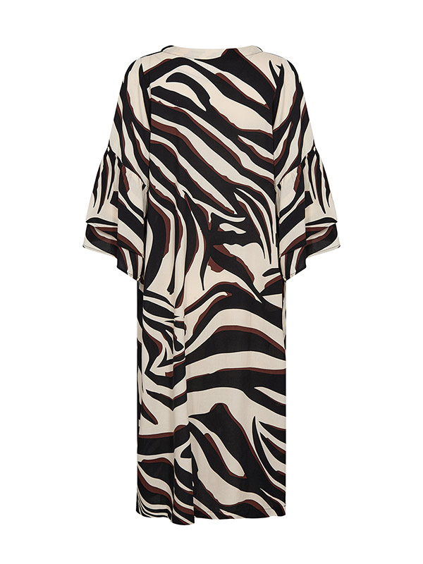 WA-SALMA - Plus Size Jurk fra Wasabi Concept