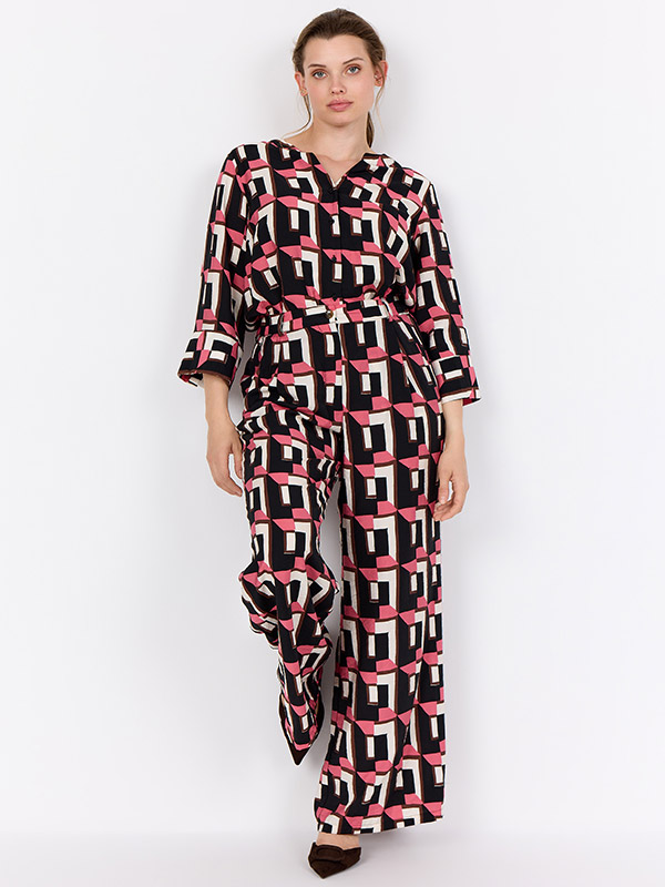 WA-SARENA - Plus Size Overhemd fra Wasabi Concept