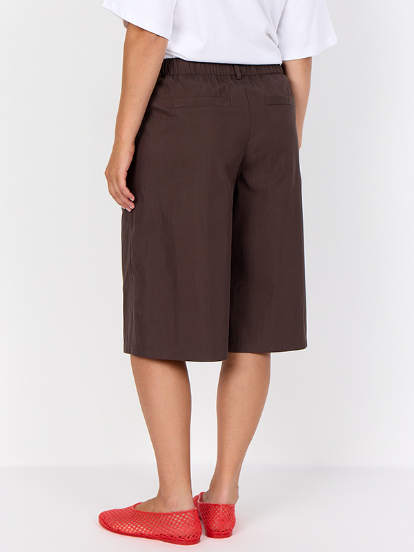 WA-HAILEY - Plus Size Shorts fra Wasabi Concept
