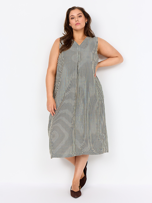 WA-HEDI - Plus Size Jurk fra Wasabi Concept