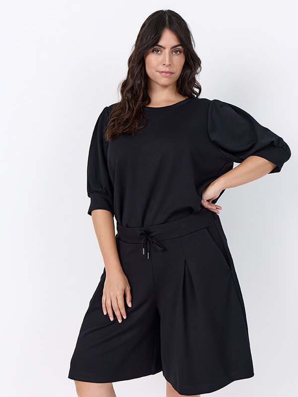 WA-SABINA - Plus Size Shorts fra Wasabi Concept