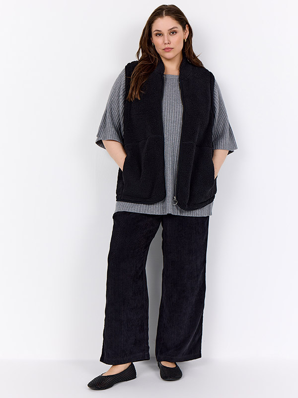 WA-NETTIE - Plus Size Vest fra Wasabi Concept