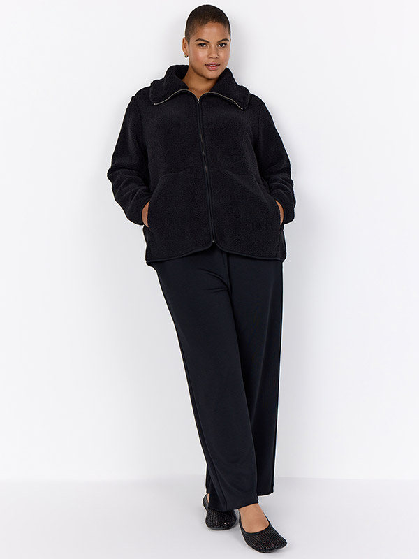 WA-NETTIE - Plus Size Jas fra Wasabi Concept