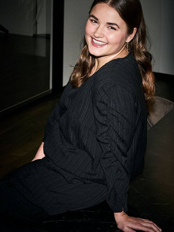 ADGINNIE - Plus Size Broek fra Adia